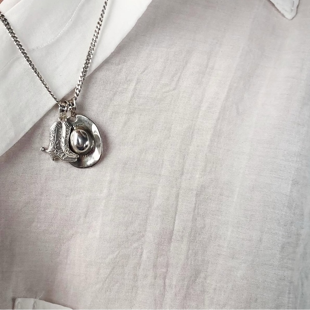 Garbage NY cowboy hat and boots charms
